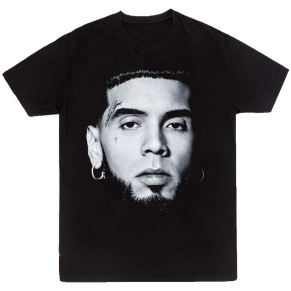 Mesa de trabajo 76-100 Playera Negra Hombre Anuel AA Casual Urbano