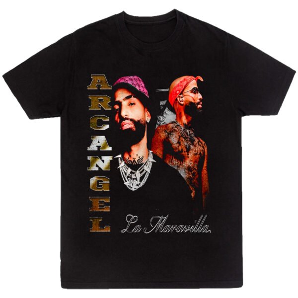 Mesa de trabajo 32-100 Playera Negra Hombre Arcangel La Maravilla Casual Urbano